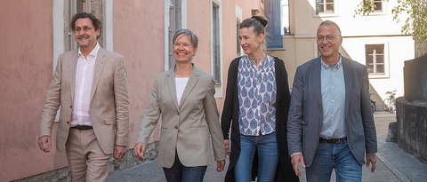 Das Koordinationsteam des Synopsis Kolleg: Prof. Dr. Karl Mannheim, Prof. Dr. Marit Rosol, Harriet Falkenhagen und Prof. Dr. Karl Mertens. Foto: Jonas Blank, 2025